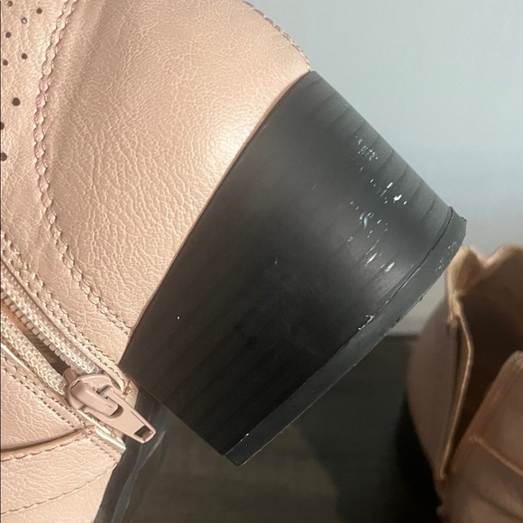 Qupid Women's Blush Ankle BootiesSize 7.5 - Picture 5 of 9